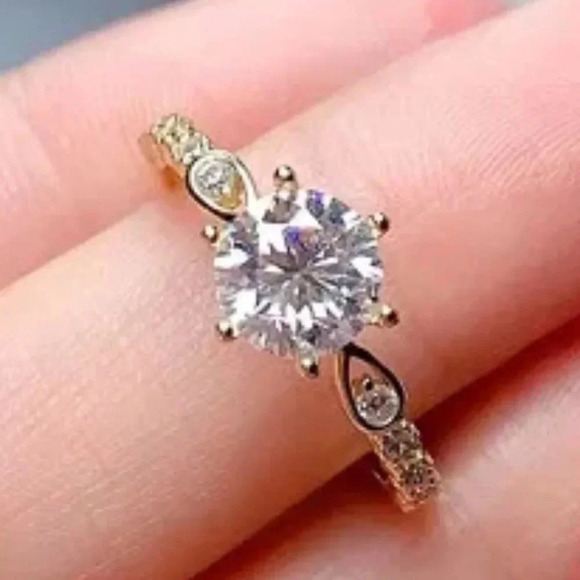 💥Romantic Beautiful Carved Zircon Gold Plated Dainty Ring for UNVN12001 - Picture 5 of 7